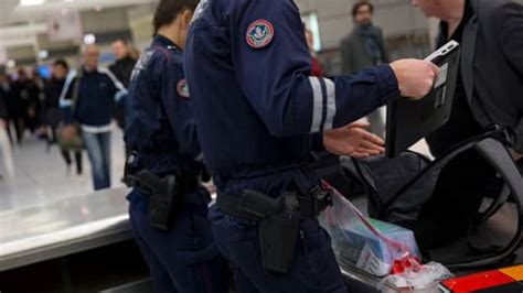 carrying fake bag through customs france|french customs officers bag.